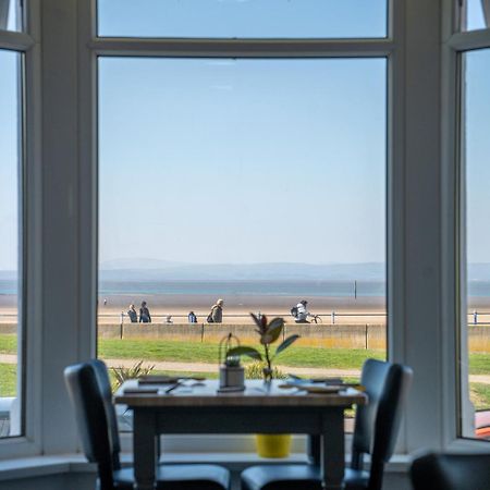 The Clifton Seafront Hotel 모아캠비 외부 사진