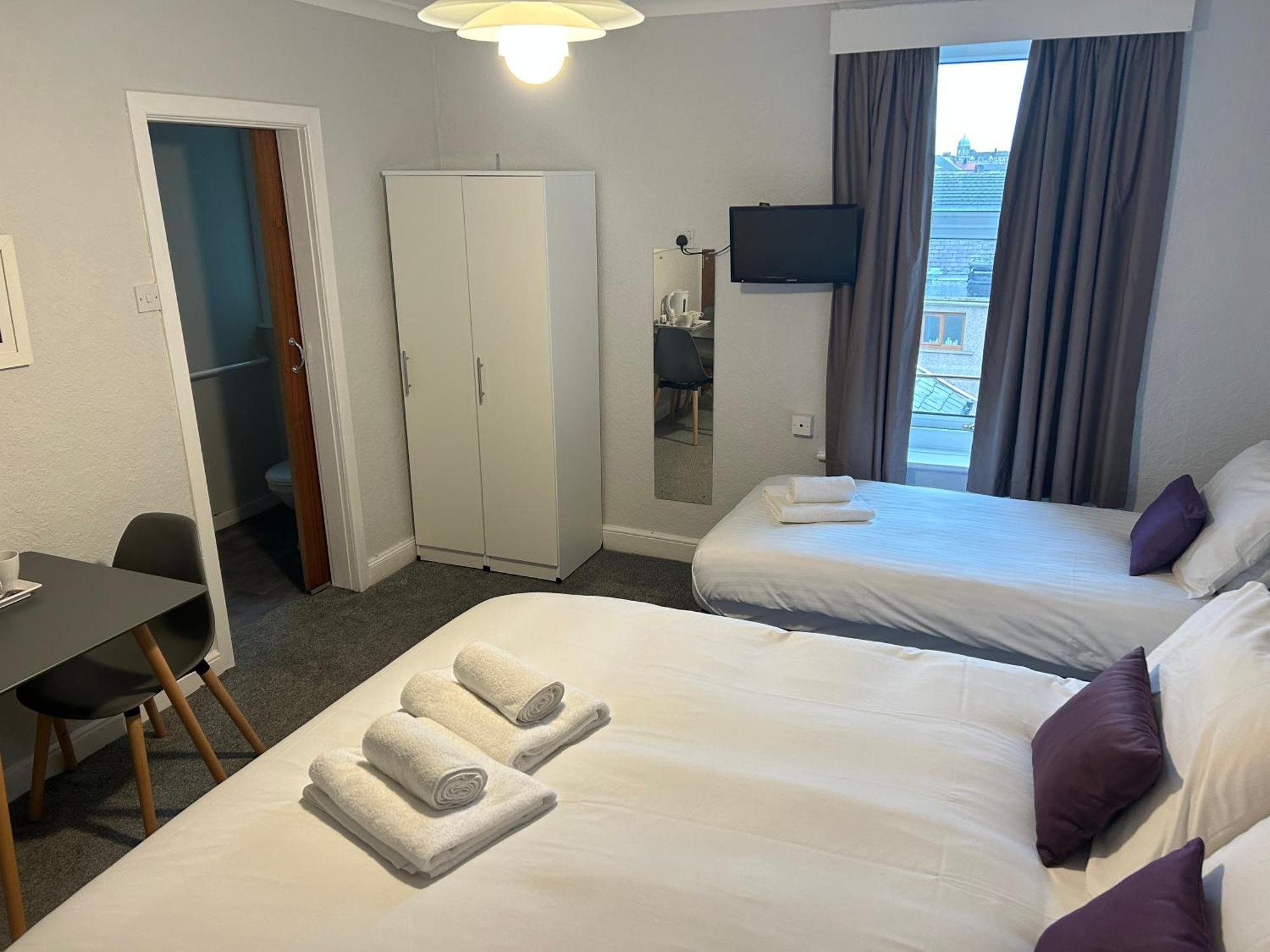 The Clifton Seafront Hotel 모아캠비 외부 사진