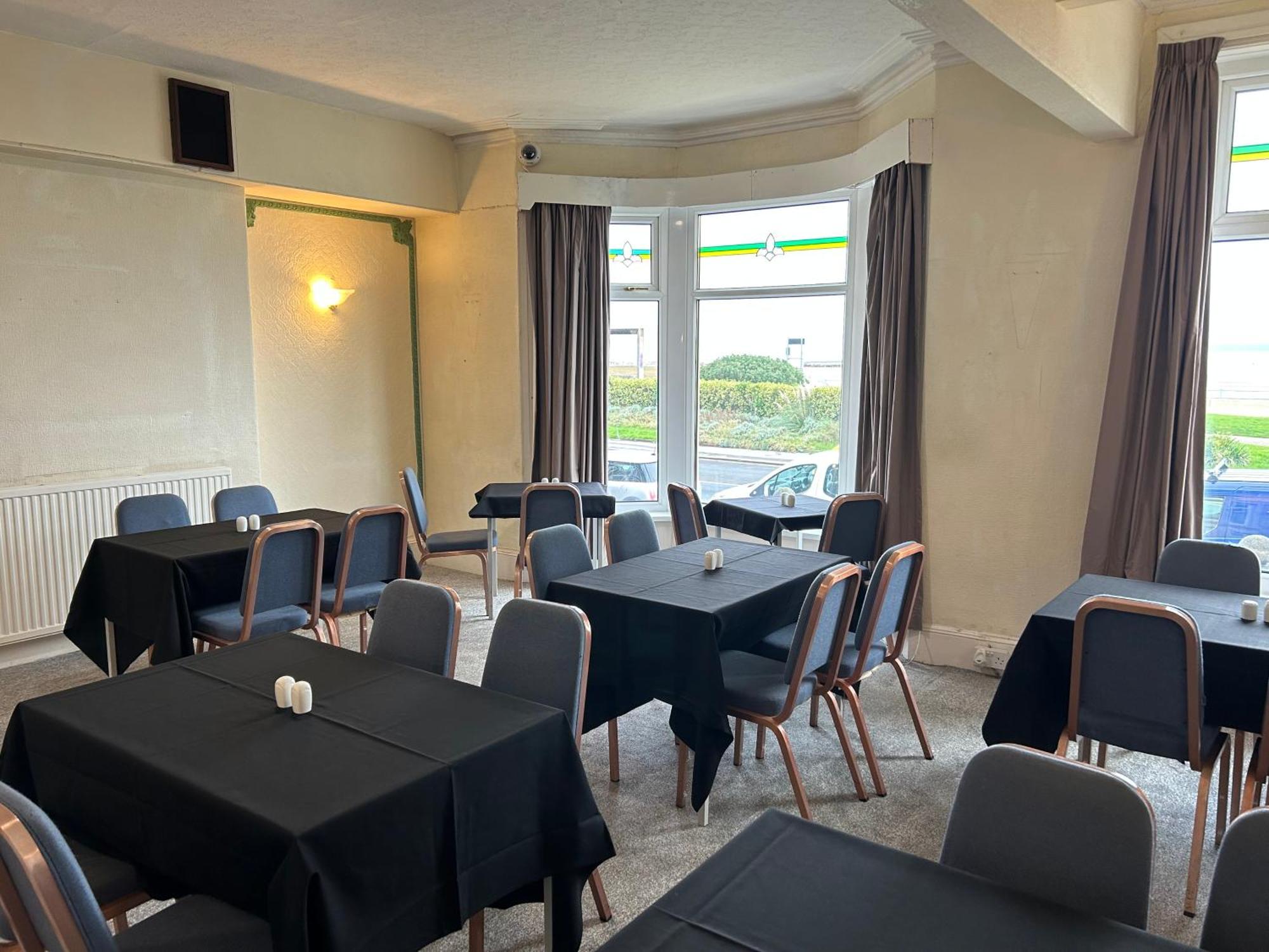 The Clifton Seafront Hotel 모아캠비 외부 사진