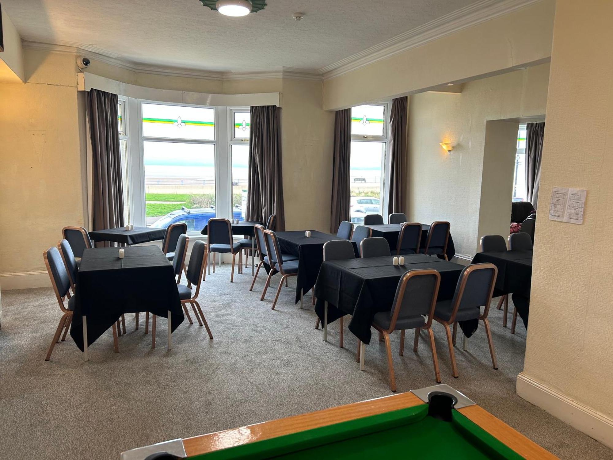 The Clifton Seafront Hotel 모아캠비 외부 사진