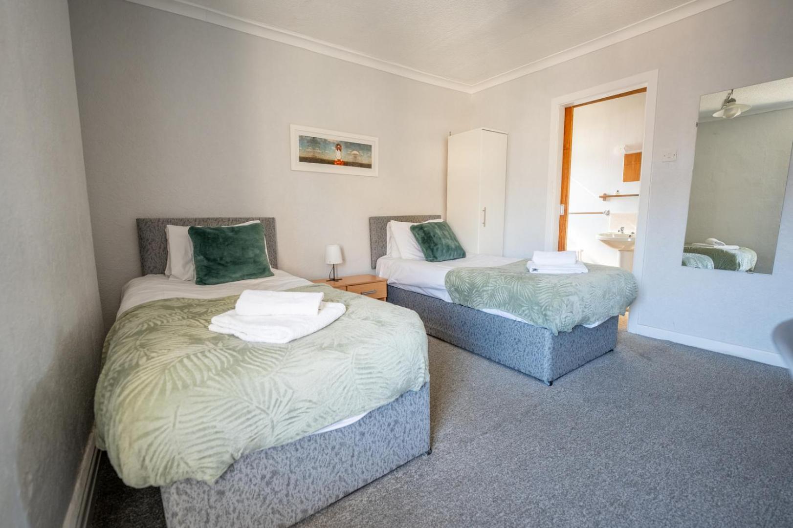 The Clifton Seafront Hotel 모아캠비 외부 사진