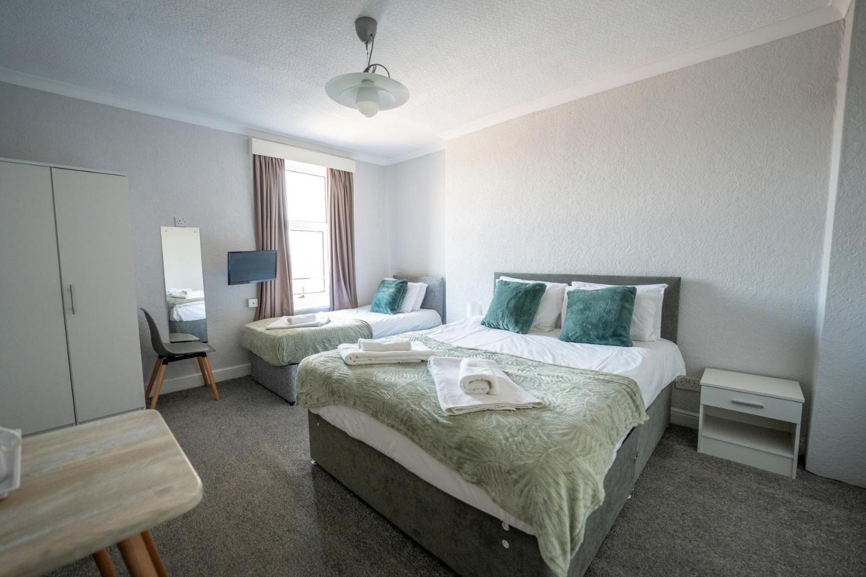 The Clifton Seafront Hotel 모아캠비 외부 사진